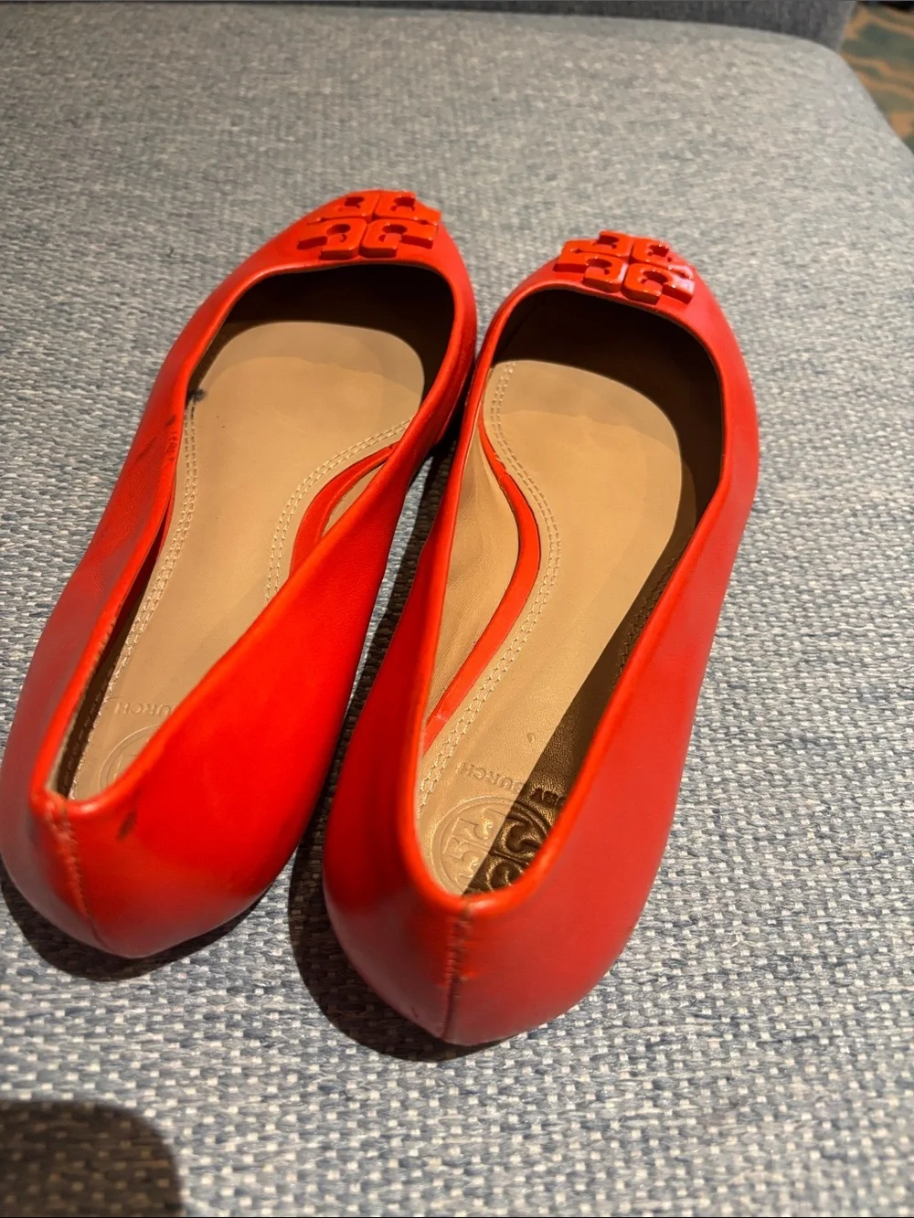 Tory Burch Leather flats! Women’s 9
